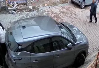 Sokak ortasında eşini darp etmişti: Uzaklaştırma kararı olan eş tutuklandı