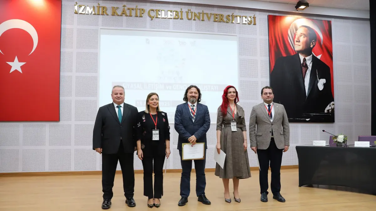 Z kuşağı ve siyasi algılar değerlendirildi haberinin görseli