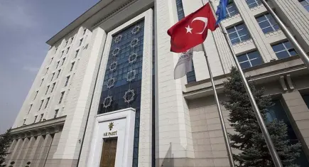 AK Parti'nin 15 başlıktan oluşan ‘Terörsüz Türkiye’ raporu Cumhurbaşkanı Erdoğan’a sunuldu