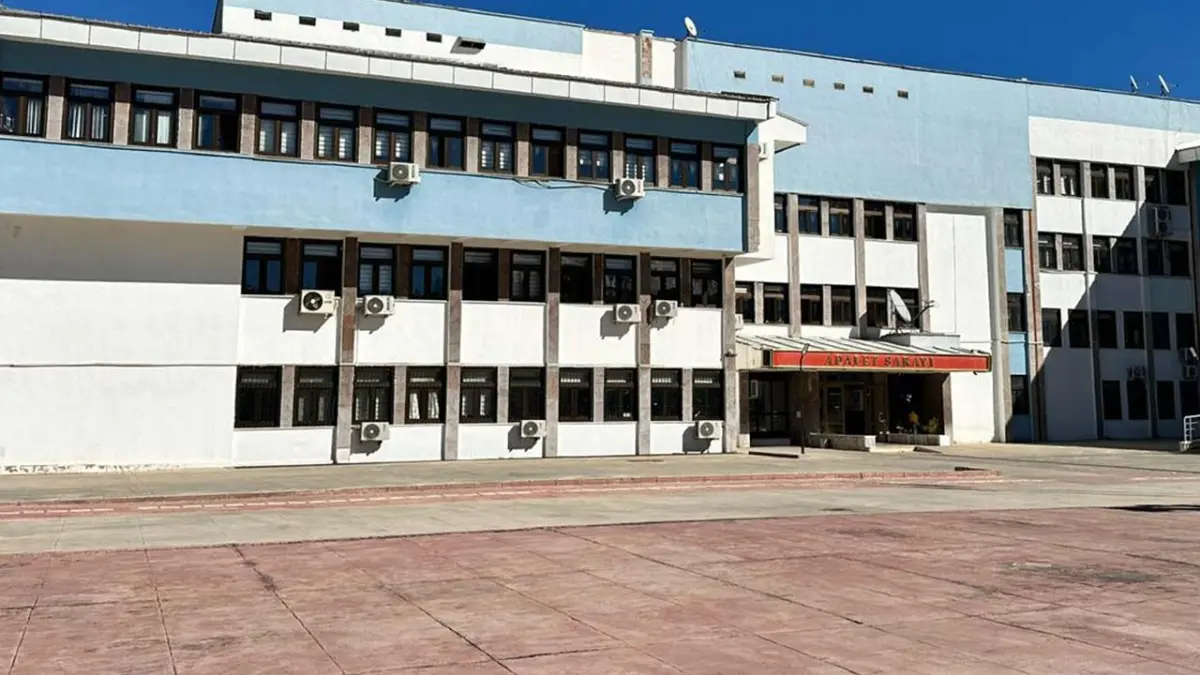 İntihar vakasının altından dolandırıcılık çıktı: Duygusal yakınlık kurarak aldığı paraları kocasına gönderen kadın tutuklandı haberinin görseli