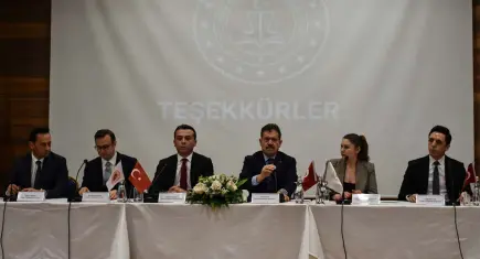 İzmir’de uyuşturucuyla mücadele paneli: Gençlerimizi zehirden korumak için kararlıyız