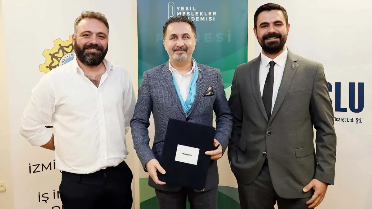 İZSİAD, yeşil dönüşüm için gençlere eğitim desteği sağlayacak haberinin görseli