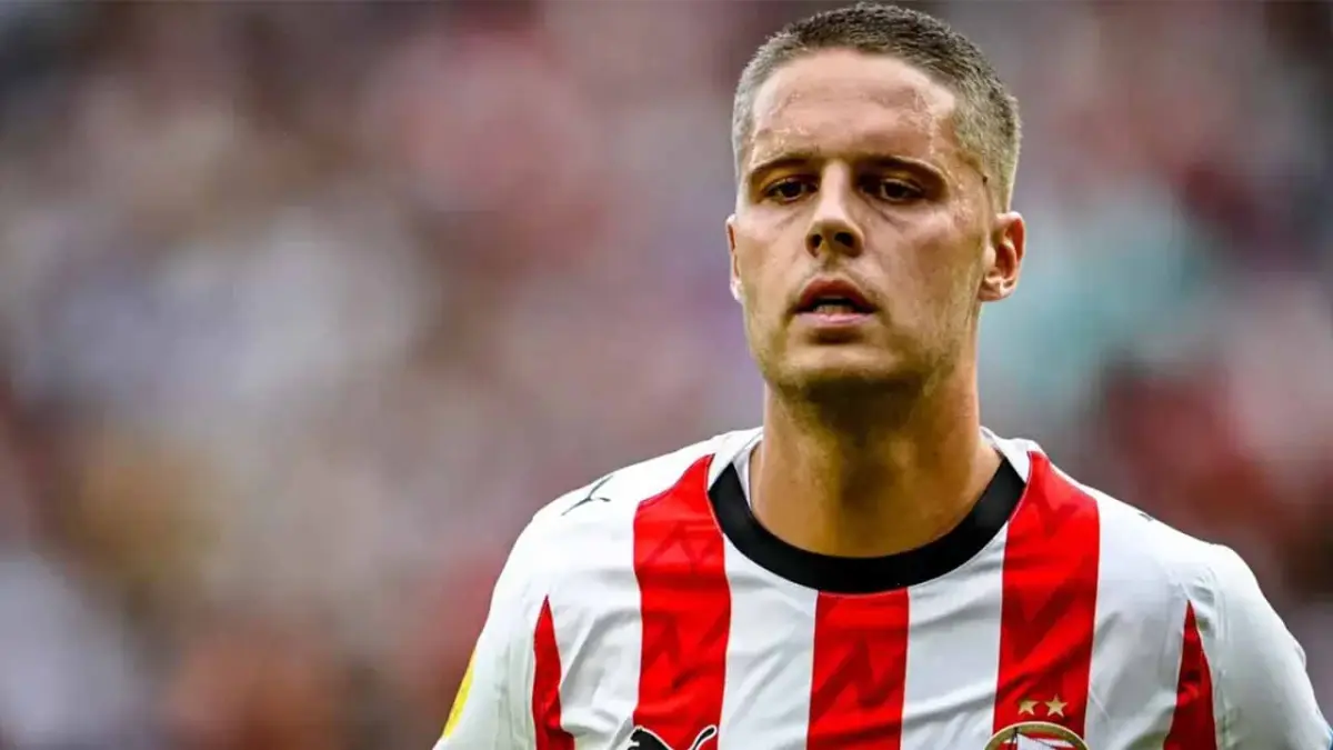 20 milyon euroluk transferde mutlu son: PSV Eindhoven'ın Yıldızı Joey Veerman Fenerbahçe’de haberinin görseli
