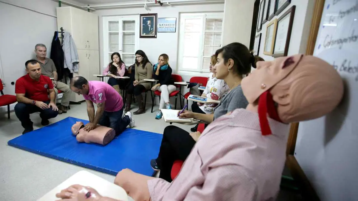 Karşıyaka’da 10 bin kişiye sağlık hizmeti haberinin görseli