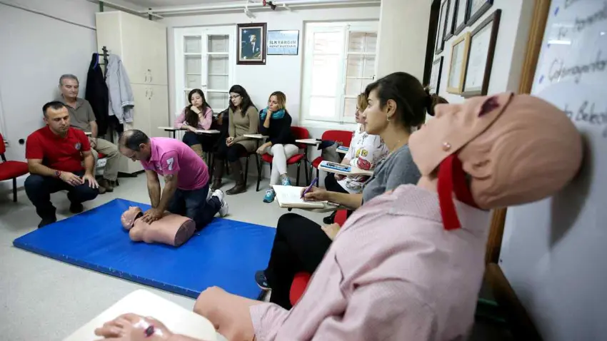 Karşıyaka’da 10 bin kişiye sağlık hizmeti