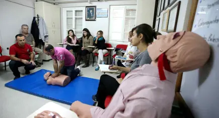 Karşıyaka’da 10 bin kişiye sağlık hizmeti