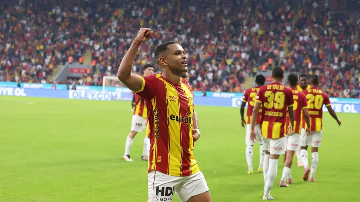 Avrupa hedefindeki Göztepe ile Samsunspor İzmir’de kozlarını paylaşacak haberinin görseli