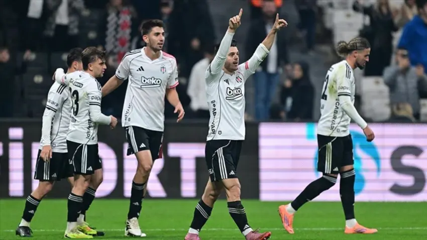 Beşiktaş, Çaykur Rizespor'u 1-0 yenerek devre arasına 3 puanla girdi