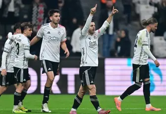 Beşiktaş, Çaykur Rizespor'u 1-0 yenerek devre arasına 3 puanla girdi