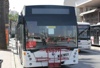 Bina yıkımı ESHOT’u yolundan etti