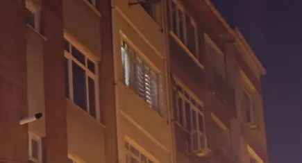 Kadıköy’de günlük kiralık dairede iki kişi silahla vurulmuş halde ölü bulundu