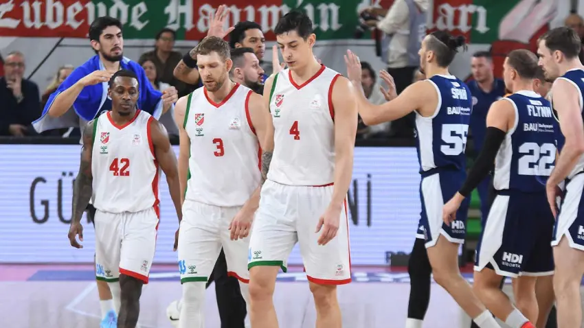 Karşıyaka son nefeste yıkıldı