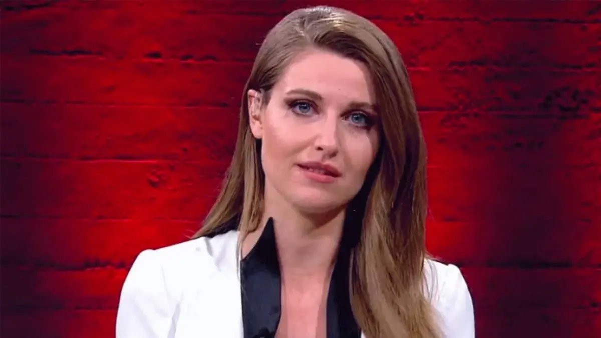 Mehmet Akif Ersoy'un eski eşi Pınar Erbaş: Benim için sarsıcı ve tarif edilemez… haberinin görseli