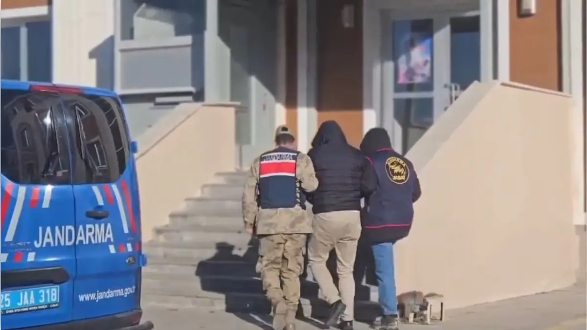 FETÖ’nün aktif yapılanmasına darbe: İki haftada 76 gözaltı haberinin görseli