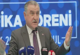 Bakan Bak'tan gençlere "Siri'nin Mucidi" örneği: Özgüveniniz olsun, başaracaksınız