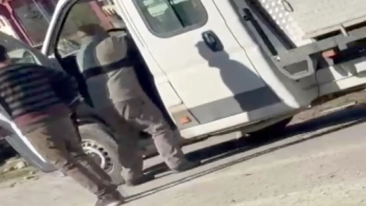 Başıboş hayvanları toplama ekibinde görevli iki personeli darbetmişlerdi: Baba ve oğlu tutuklandı haberinin görseli