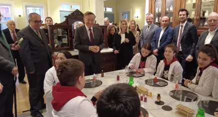 Eczacı gençler, bu merkezde buluşacak