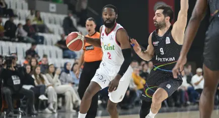 Ege derbisinin kazananı Petkimspor oldu