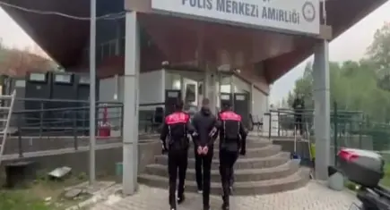 İzmir’de yunus ekiplerinden kaçış yok: 15 yıl cezası bulunan firari yakalandı!