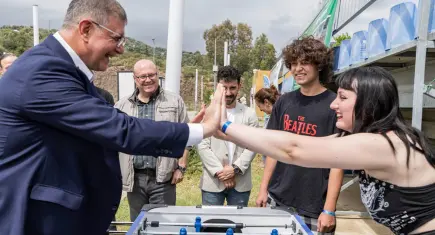 İzmir, gençlere tüm kapılarını açıyor