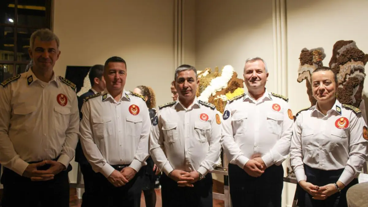 İzmir İtfaiyesi’ne Boğaziçi’nden Çevre Ödülü haberinin görseli