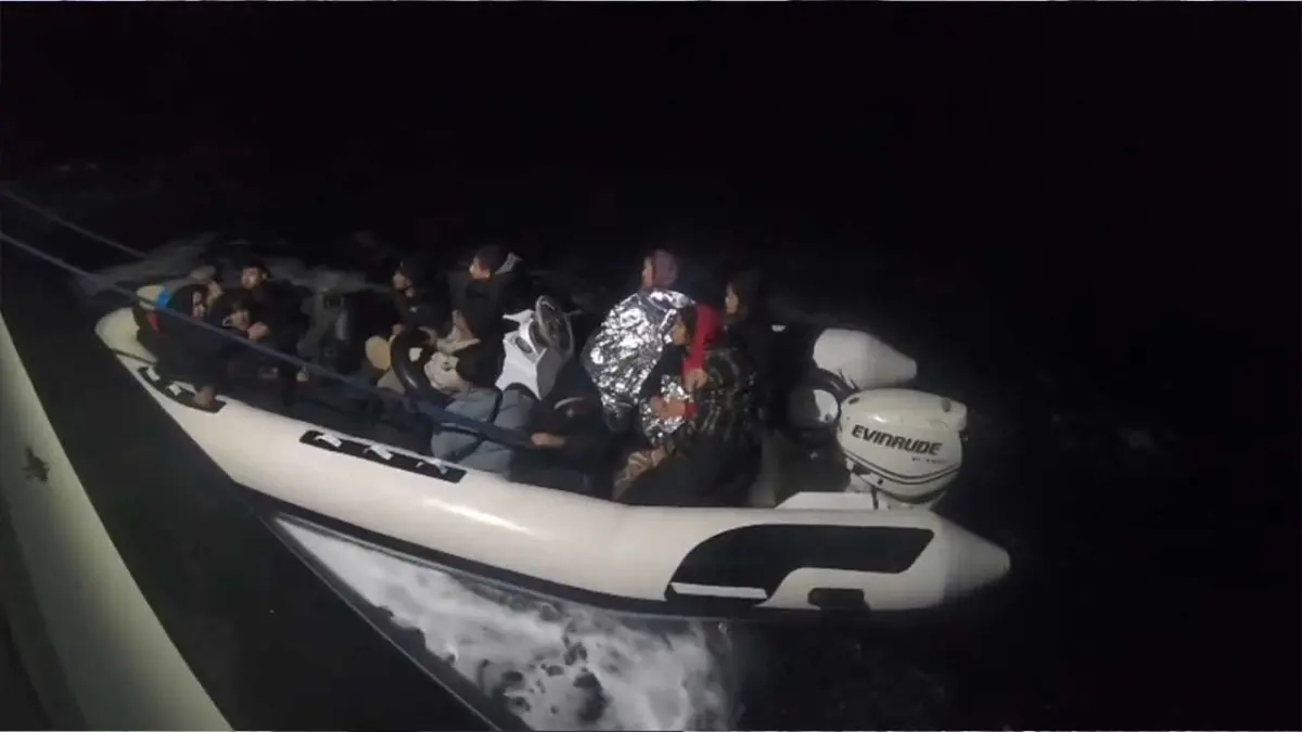 Karaburun açıklarında can pazarı haberinin görseli