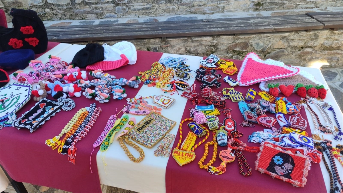 Ödemiş'te tutuklu ve hükümlülerin yaptığı ürünler sergilendi başlıklı video haberin görseli