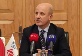 YÖK Başkanı Özvar’dan 3 yılda üniversite mezuniyetine ilişkin açıklama: Daha az eğitim ve öğretim olmayacak