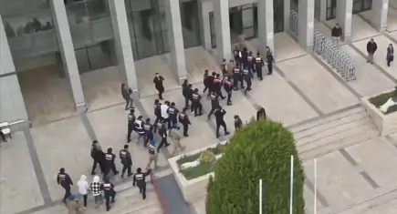 7 ilde organize suç örgütlerine operasyon: 42 kişi tutuklandı
