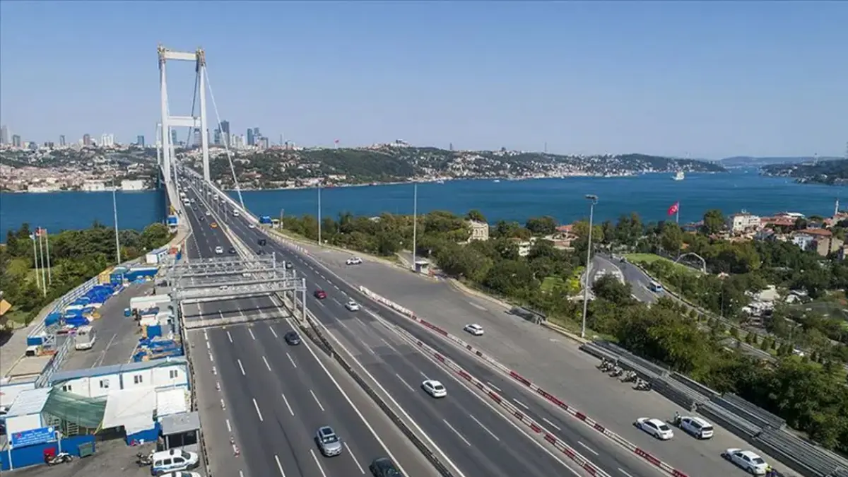 Bakan Uraloğlu açıkladı: Köprü ve otoyol ücretlerine zam gündemde haberinin görseli