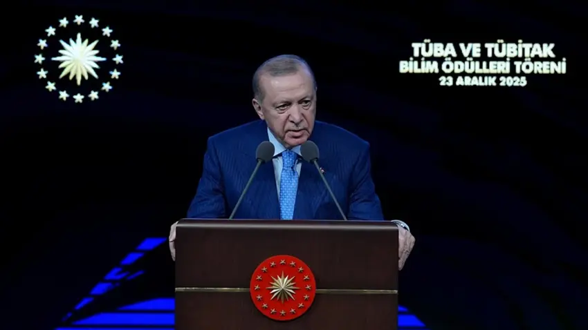 Cumhurbaşkanı Erdoğan: Yeni buluşlara imza atmaya devam edeceğiz haberinin görseli
