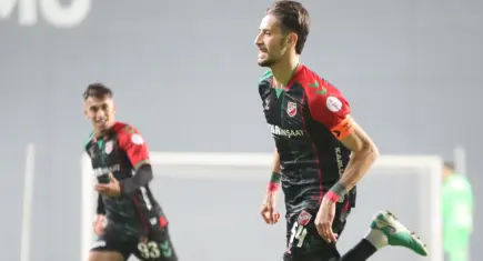 İzmir’in futbol takımlarında ilk yarı öncesi son durum