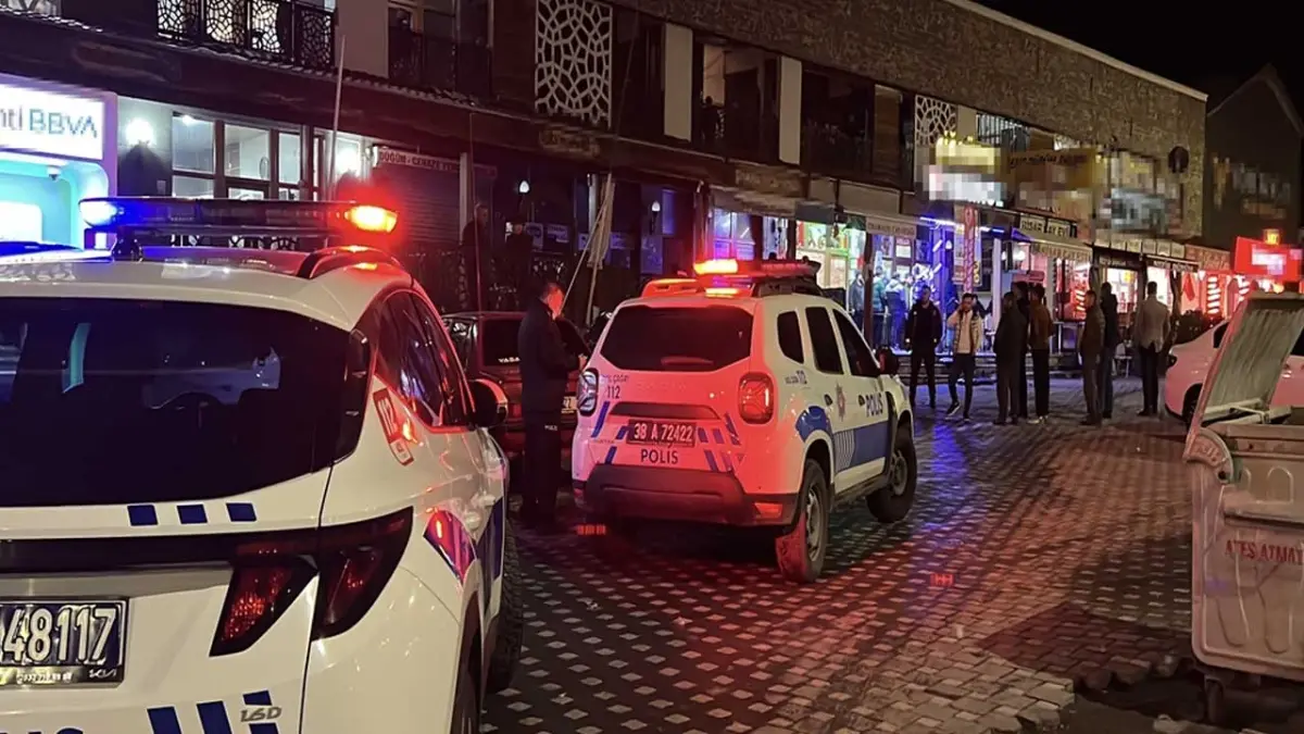 Kıraathanede bıçaklı kavga haberinin görseli