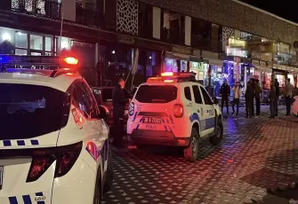 Kıraathanede bıçaklı kavga