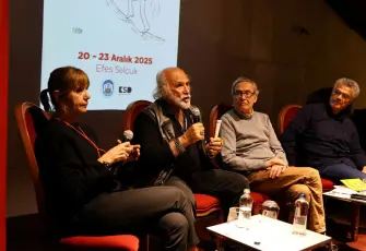 Mizahın derinliği ve geleceği Efes’te konuşuldu