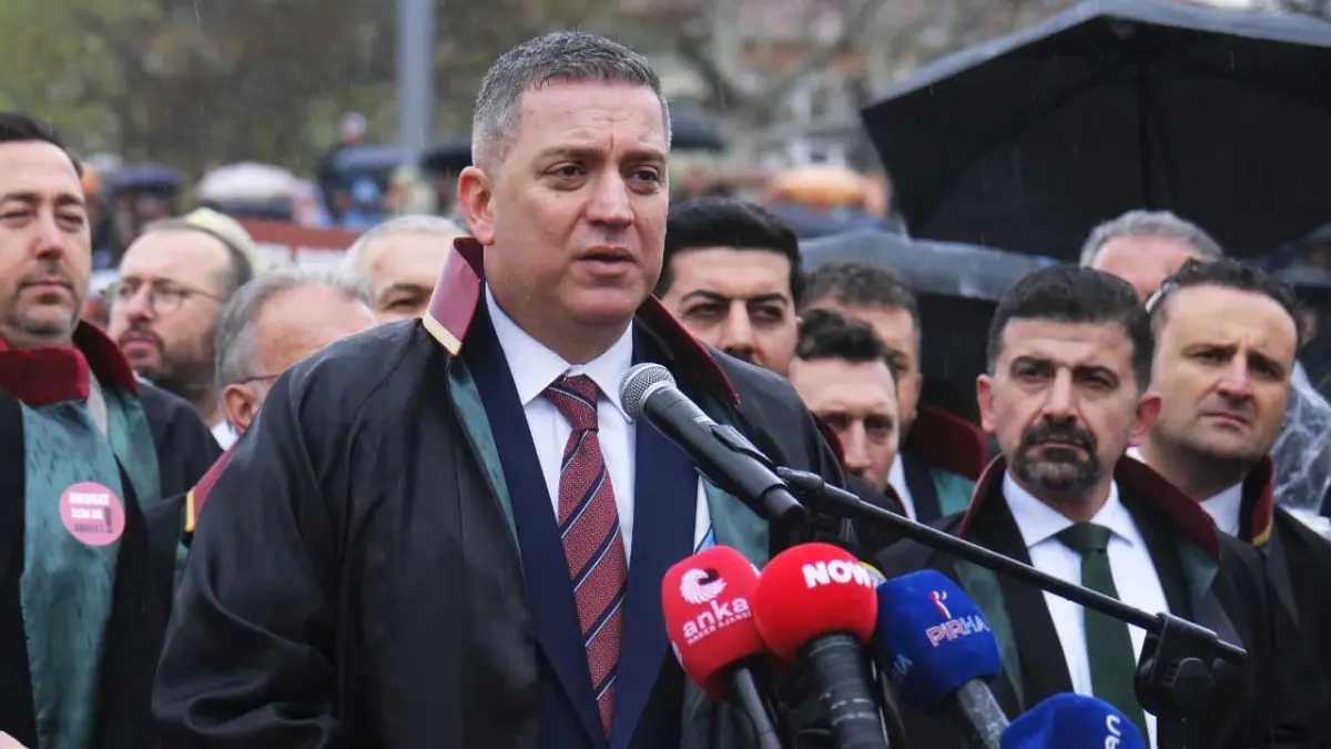 Barolar Birliği Başkanı Erinç Sağkan, Sadettin Saran açıklaması yaptı haberinin görseli