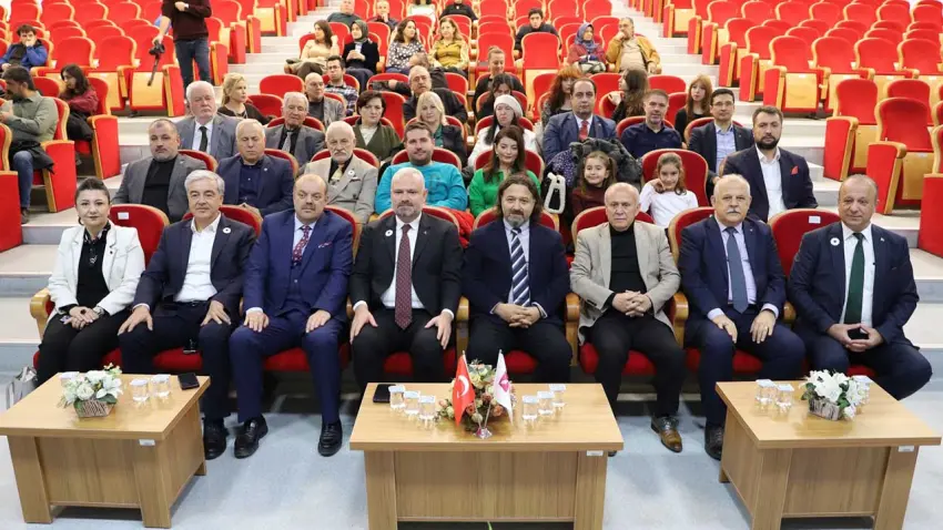 İKÇÜ’de "Bilge Kral" günü: Aliya İzzetbegoviç 100 yaşında!