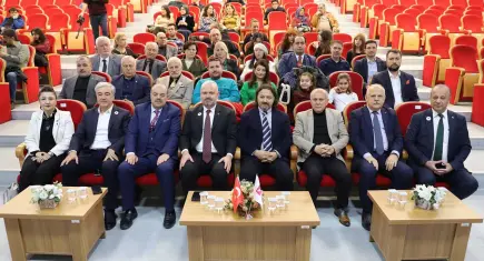 İKÇÜ’de "Bilge Kral" günü: Aliya İzzetbegoviç 100 yaşında!