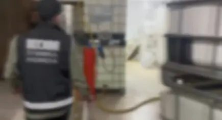 İstanbul ve Antalya’da kaçak alkol operasyonu: 16 ton kaçak alkol ele geçirildi, 5 kişi gözaltına alındı