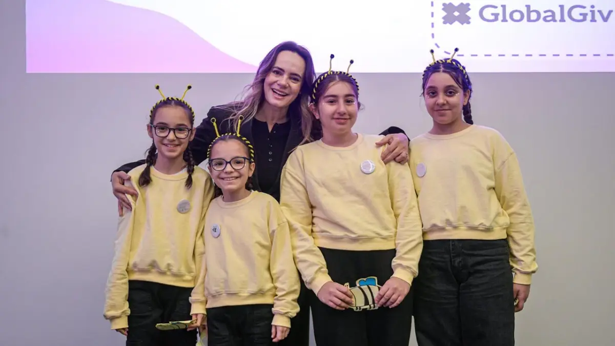 İzmir’de kız çocukları mühendislikle tanıştı haberinin görseli