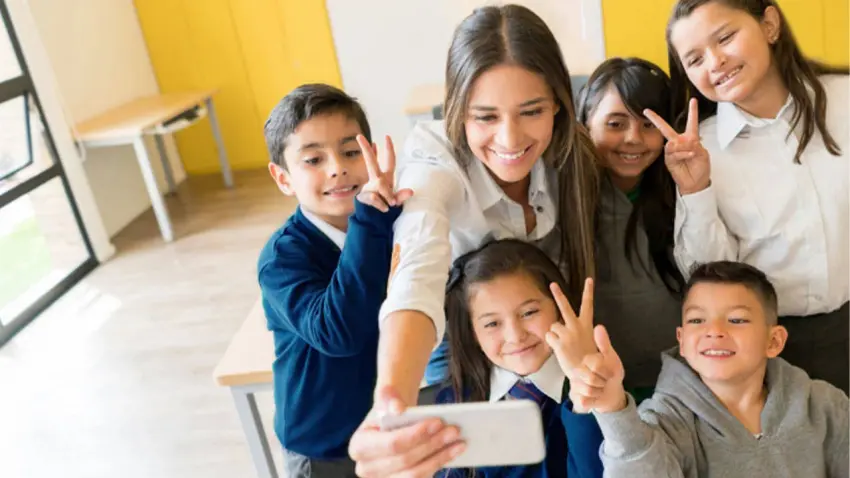 MEB’den sosyal medyada paylaşım yapan öğretmenlere denetim haberinin görseli