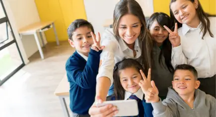 MEB’den sosyal medyada paylaşım yapan öğretmenlere denetim