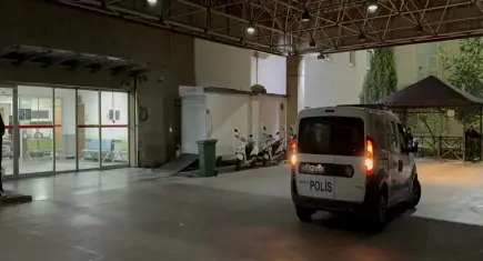 Torun dehşet saçtı: Babaannesini boynundan bıçakladı!