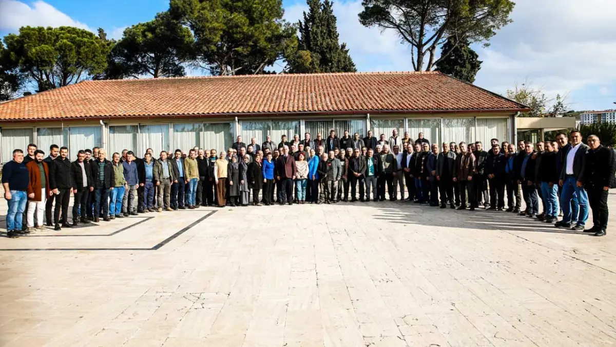 Bergama’da muhtarlarla ortak akıl buluşması haberinin görseli