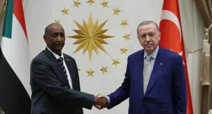 Cumhurbaşkanı Erdoğan, Sudan Egemenlik Konseyi Başkanı Burhan ile görüştü
