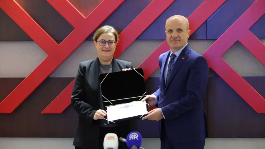 Dokuz Eylül’den “Engelsiz” çifte zafer: Türkiye listesinde zirveye ortak oldu! haberinin görseli