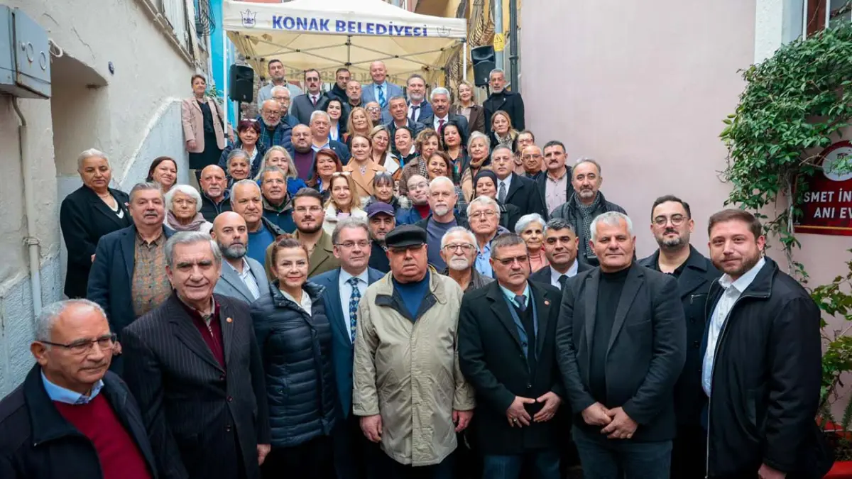 İsmet İnönü, doğduğu Konak’taki evinde vefatının 52’nci yılında anıldı haberinin görseli