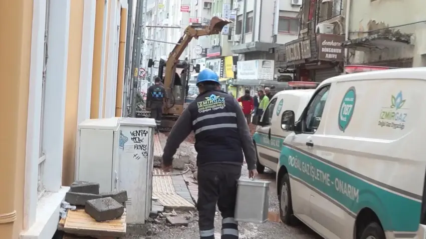 İzmir haber: Doğal gaz borusu delindi