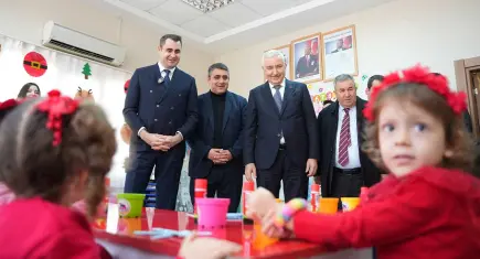 Kemalpaşa Belediyesi kreşlerinde yeni yıl sevinci