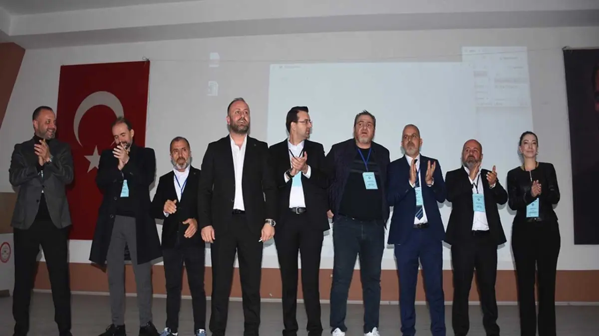 Altay kongresinde aday krizi: Arif Benan Savaş tepkiler üzerine çekildi haberinin görseli